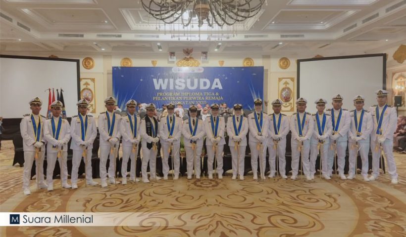 wisuda akaba